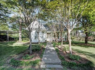 204 Pearl St, Brandon, MS 39042