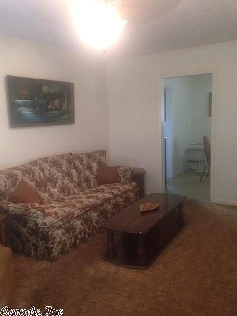 2nd image of 910 Herman Ave