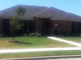 2009 Woodmere Dr, Lancaster, TX 75134
