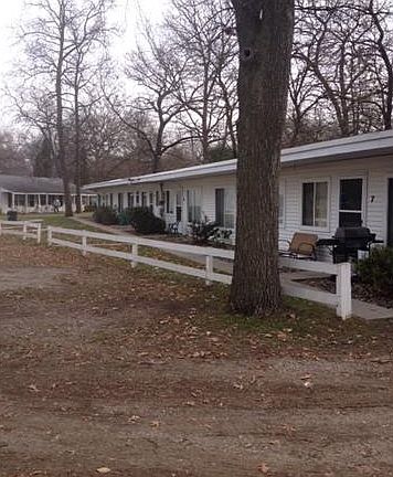 5th image of 6678 Academy Dr