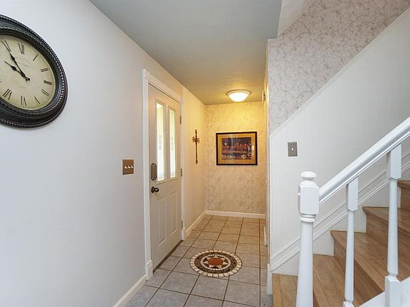 3rd image of 2002 Whispering Pines Dr