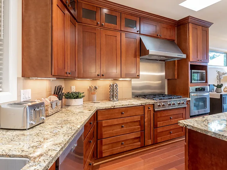 247 W Lake Sammamish Pkwy SE — Photo 18