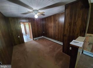 53 Coal St #2, Middleport, PA 17953