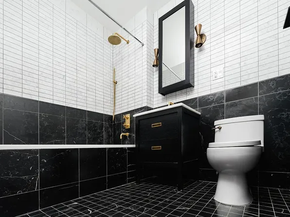 564 Saint Johns Place image 5 of 21