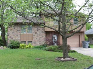 809 Quail Creek Rd, Emporia, KS 66801