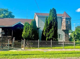 305 W Sylvia Ave, Christopher, IL 62822