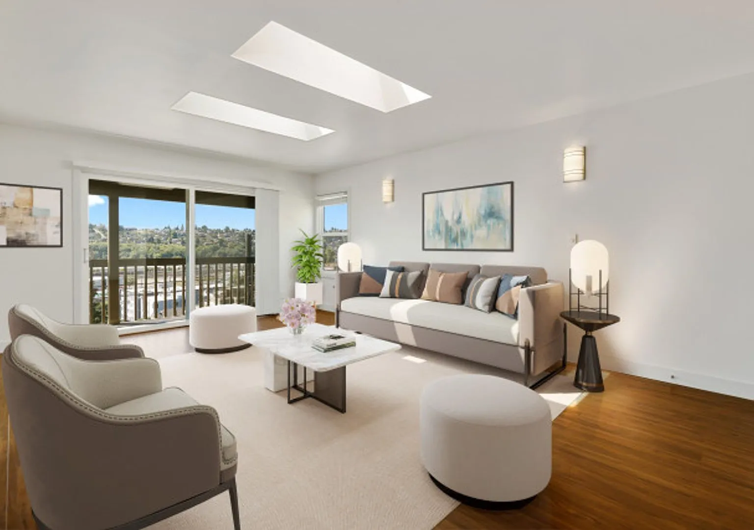 Queen Anne water view 3 bed 2 bath with den and 2 parking spaces — Photo 2