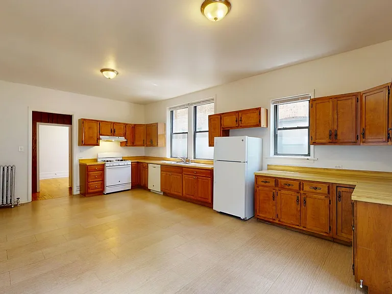 5468-70 S. Hyde Park Boulevard — Photo 13