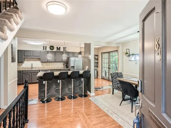 81 La Rue Pl NW, Atlanta, GA 30327