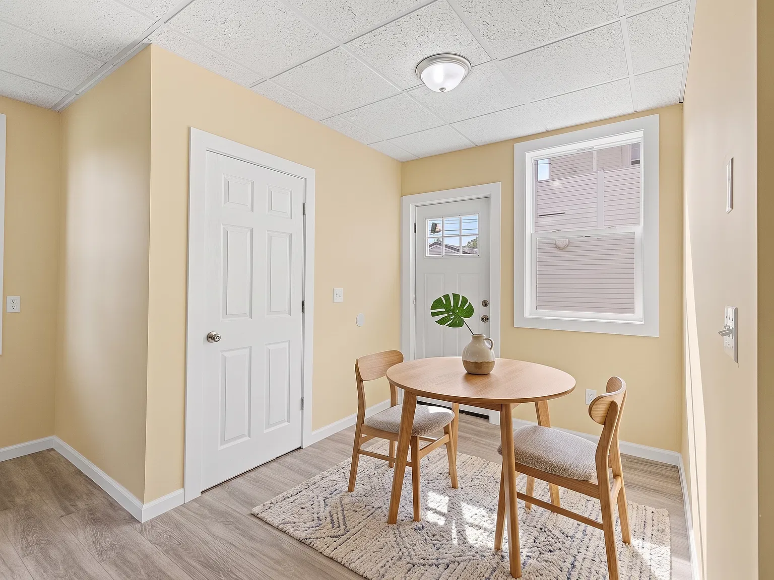 2 bed, 1.5 bath, 1016 sqft, $2,400 — Photo 4