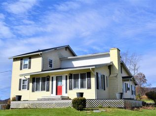 2917 Rich Hollow Rd, Lewisburg, WV 24901