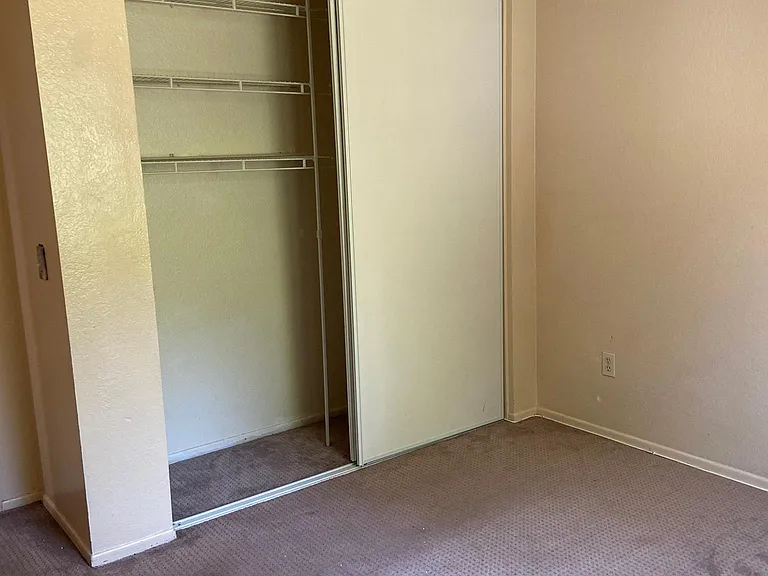 14639 Appian Way — Photo 12