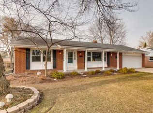 1434 Maple Ln, Elgin, IL 60123