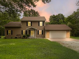 6890 E Sternberg Rd, Fruitport, MI 49415