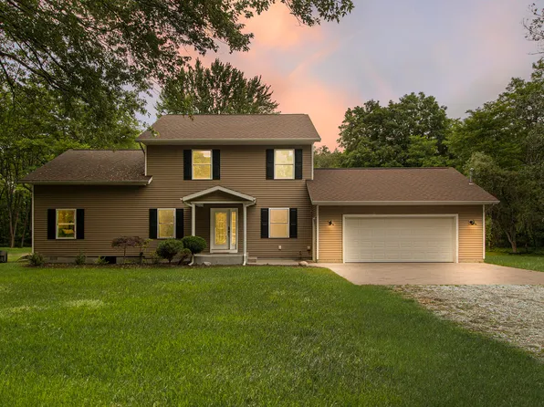 6890 E Sternberg Rd, Fruitport, MI 49415