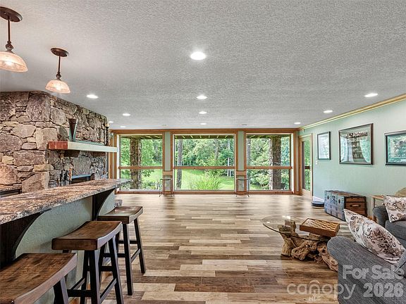 21st image of 151 Austin Mountain Dr