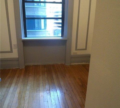 5th image of 140 W 69th St APT 52A