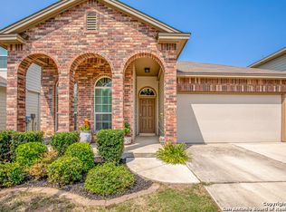 8719 Dove Oak Ln, San Antonio, TX 78254
