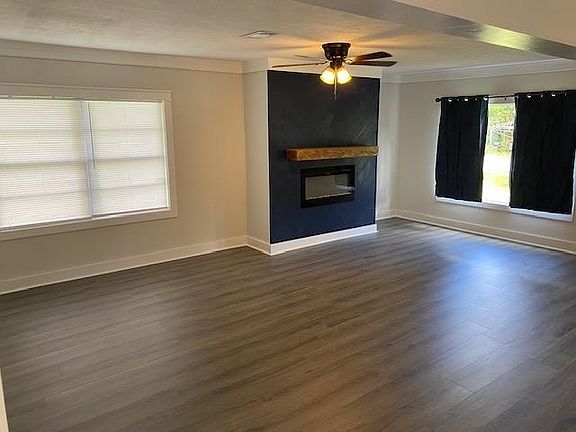 2nd image of 1175 Evangeline Rd