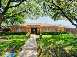 16806 Thomas Chapel Dr, Dallas, TX 75248