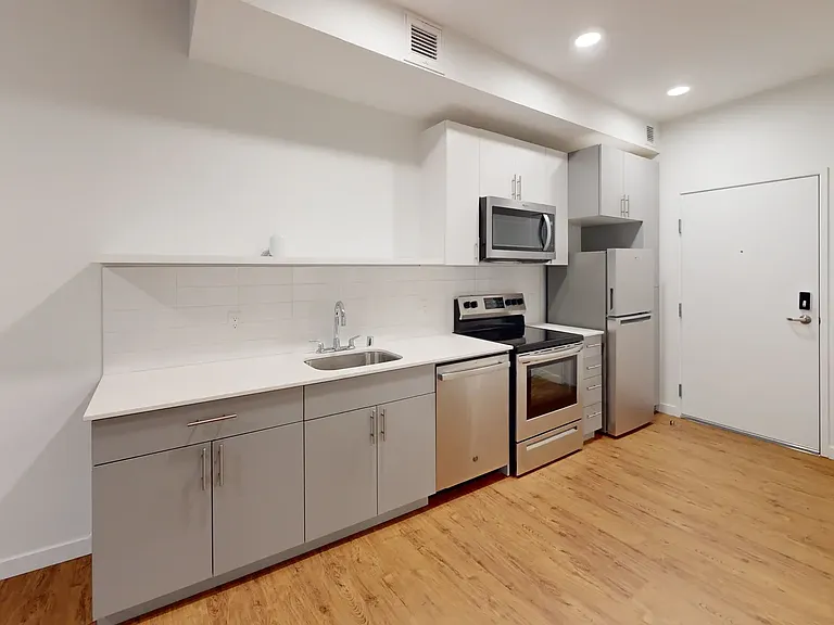 Madrone Passive House, Bright Homes in Walkable Central District Location with W/D in Unit and NE... — Photo 30