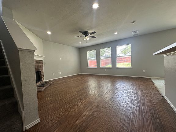 3rd image of 2525 Mesa Valley Dr