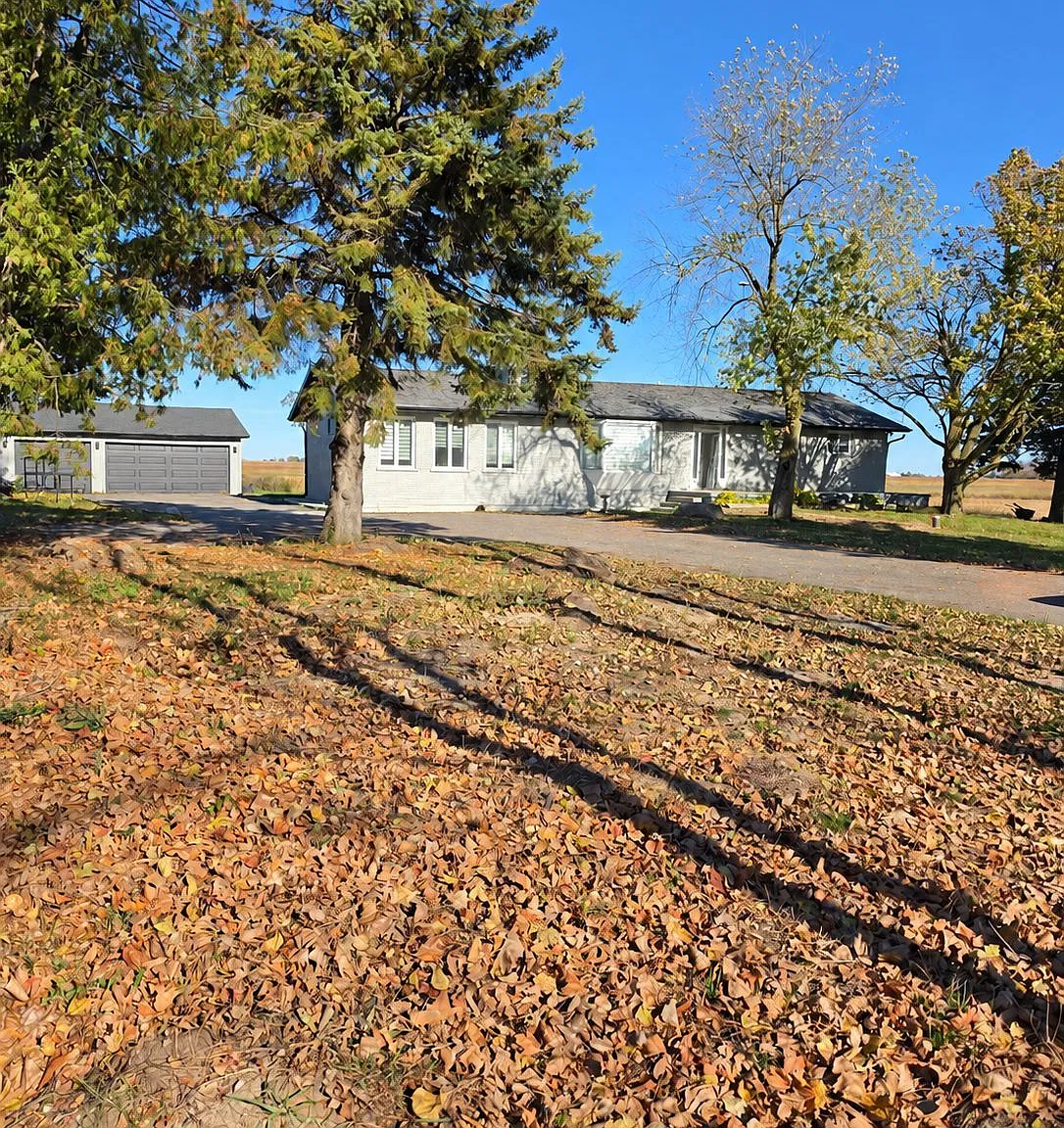 3 bed, $3,900 — Photo 1