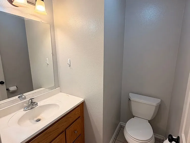 5762 Rostrata Ave — Photo 16