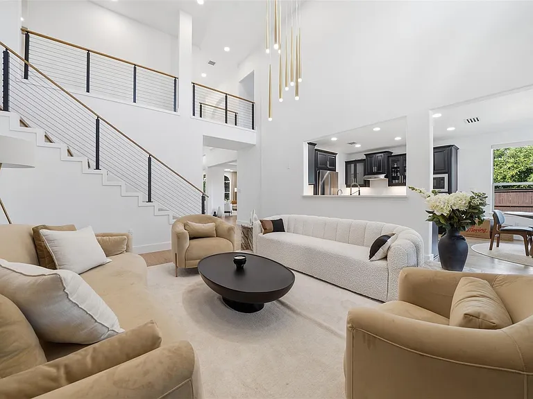 2229 Champions Corner Dr — Photo 11