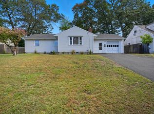 11 Copeland St, Springfield, MA 01108