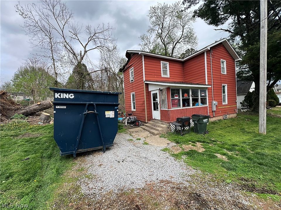 1st image of 226 E Robinson St
