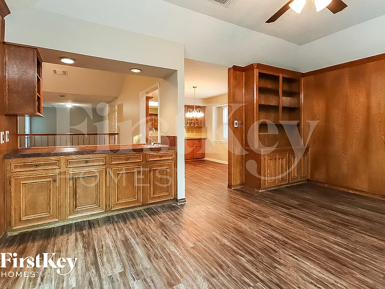 15806 Afore Dr — Photo 8
