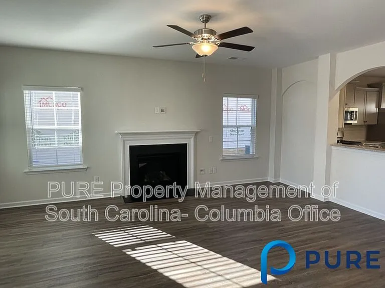 1433 Tamarind Ln — Photo 12