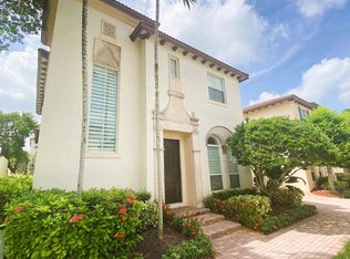 50 Via Poinciana Ln, Boca Raton, FL 33487