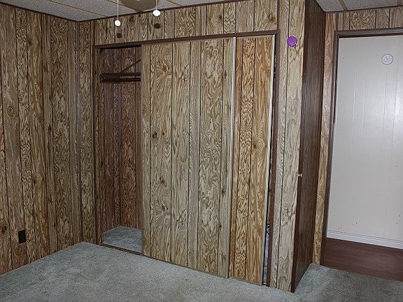 4th image of 827 8th St S