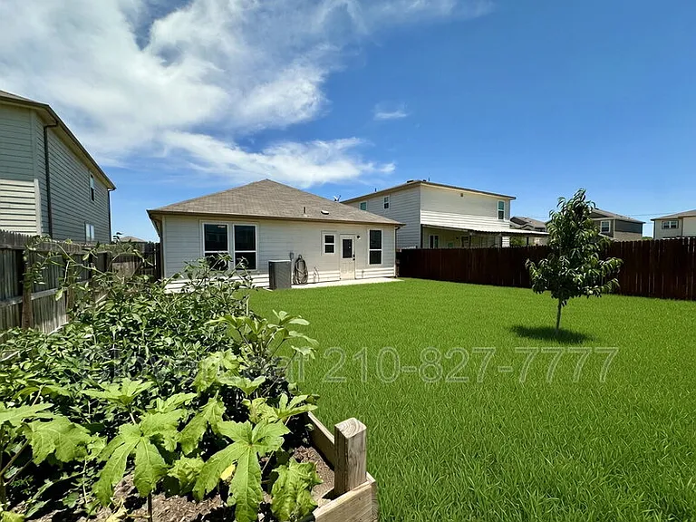 452 Holly Bush — Photo 36