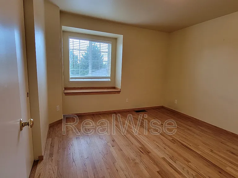 1952 NE Zachary Ct #4 — Photo 12
