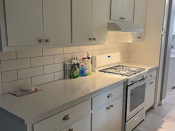 5th image of 344 Hargett St