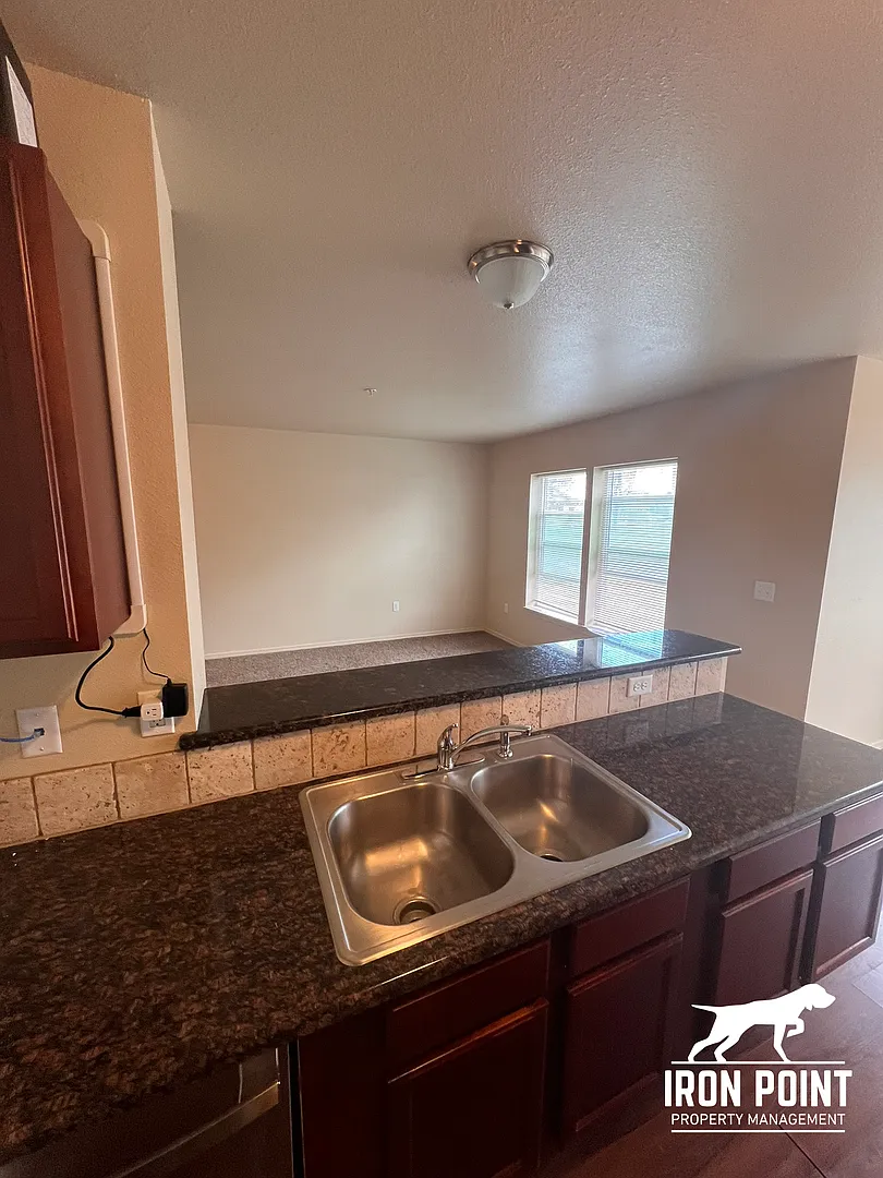 Building Photo - 11010 W Brassy Cove Loop