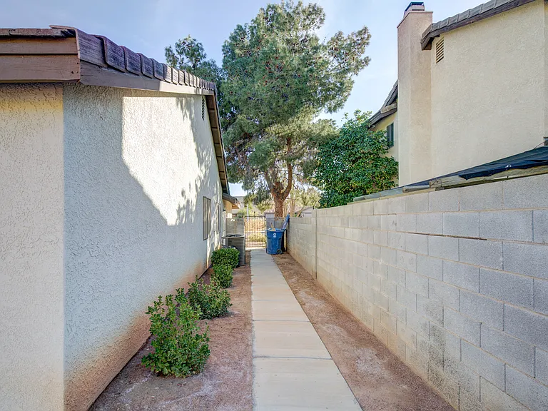 3134 Laurel Ave — Photo 20