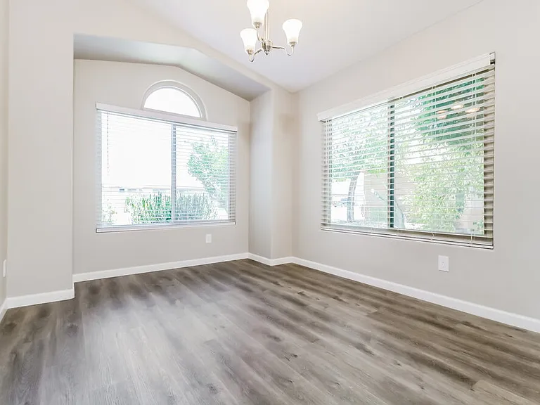 15550 N Ulrich Way — Photo 6