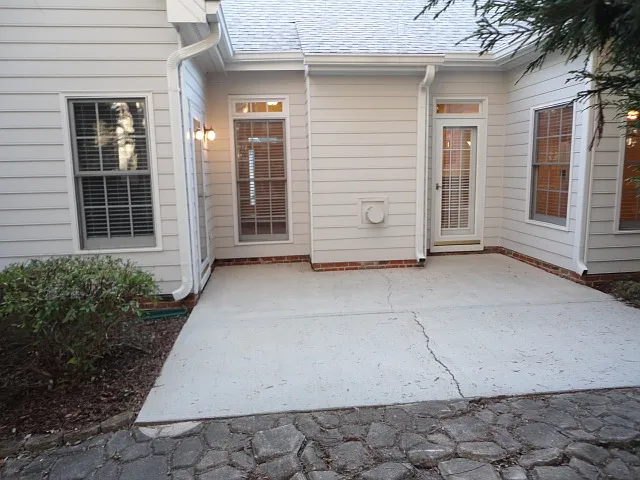 102 Selsey Dr — Photo 14