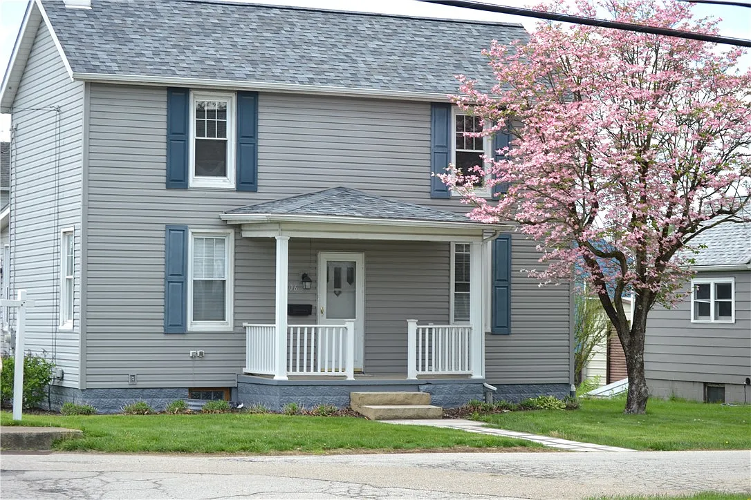 206 Wilson St photo 1