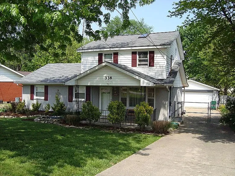 338 N Skyline Dr — Photo 1