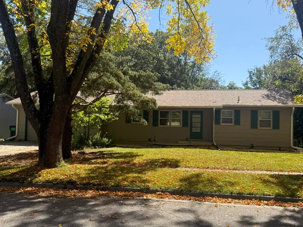4100 Phoenix St, Ames, IA 50014