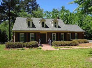 121 Sheffield Rd, Greenwood, SC 29646