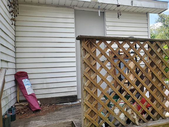 2nd image of 108 Norton St