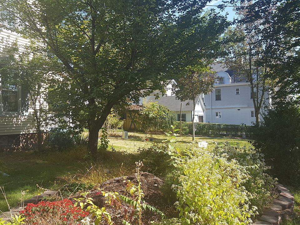 2nd image of 115 Ridge Rd