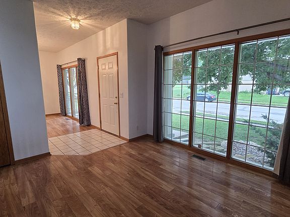 4th image of 4637 N 126th St