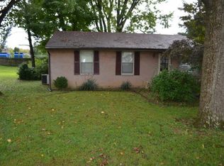 805 Village Ln, Shelbyville, KY 40065
